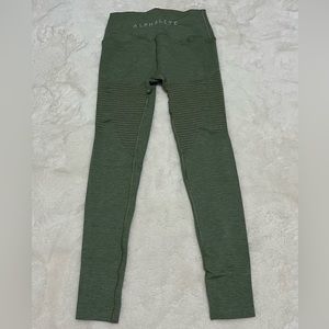 Alphalete Women’s Halo Leggings - Sage Green - Size Medium